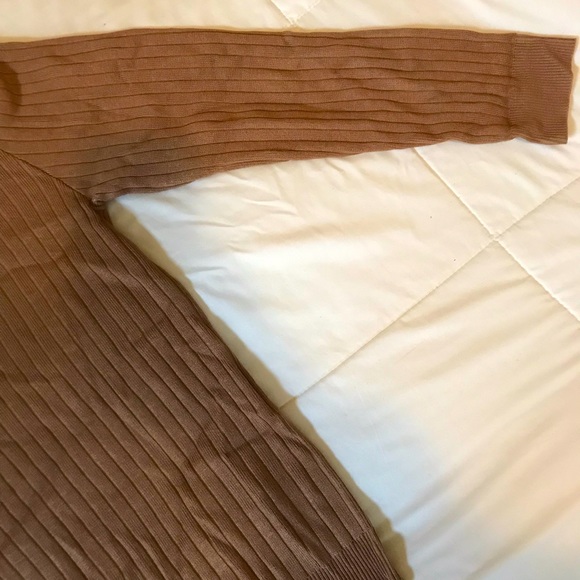 Calvin Klein button up sweater - Picture 4 of 8